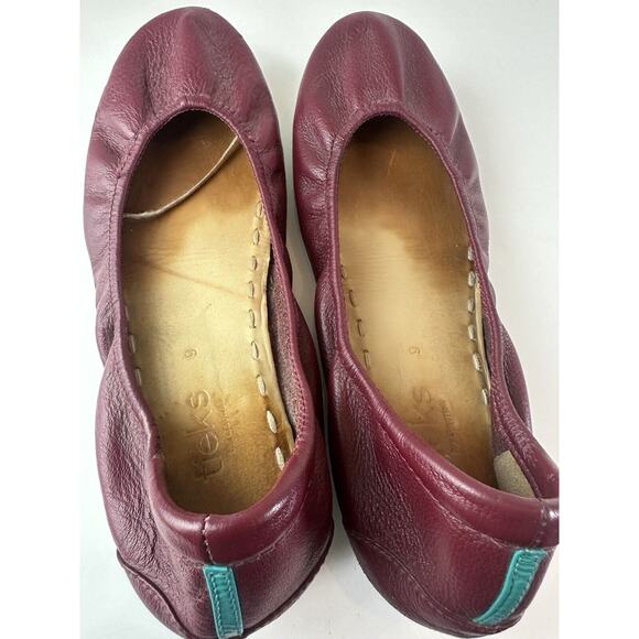 Tieks Burgundy Red Ballet Flats Maroon Leather Slip On Shoes Women's Size 9 - Picture 9 of 15